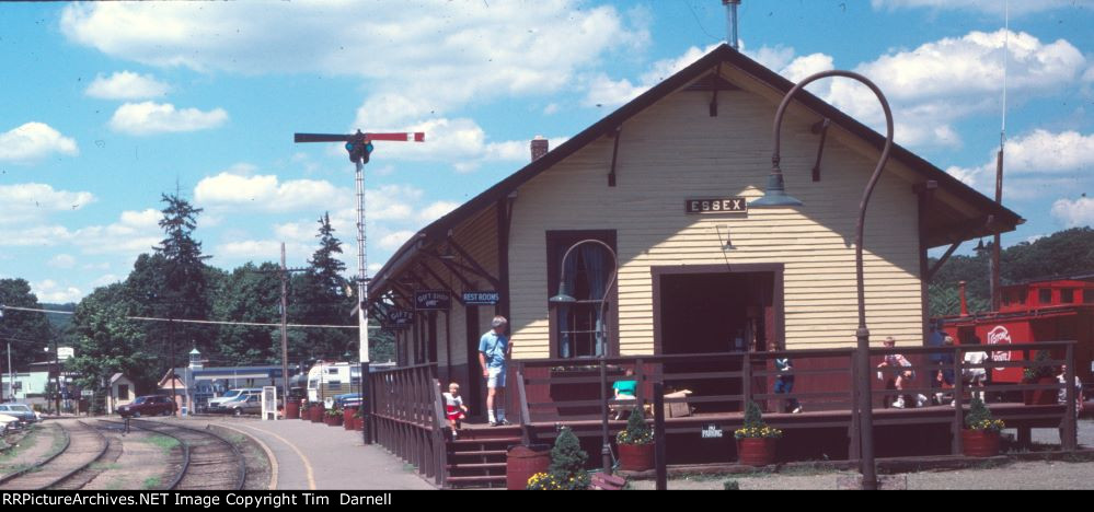 Valley RR Essex, CT depot